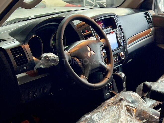 Mitsubishi Pajero 2007, 214,000 km - 3.0 l - Bakı
