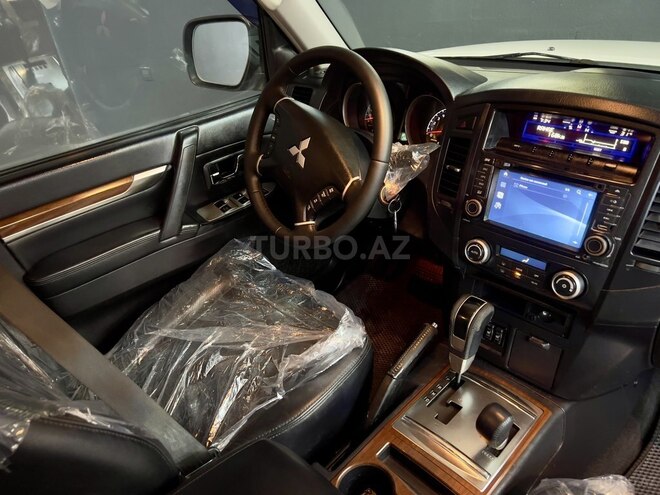 Mitsubishi Pajero 2007, 214,000 km - 3.0 l - Bakı