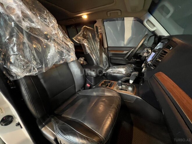 Mitsubishi Pajero 2007, 214,000 km - 3.0 l - Bakı
