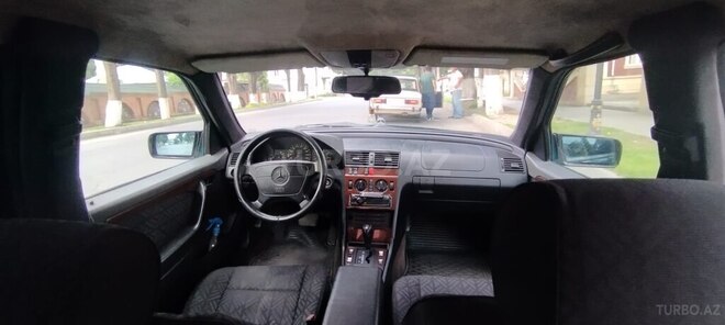 Mercedes C 180 1995, 576,897 km - 1.8 л - Balakən