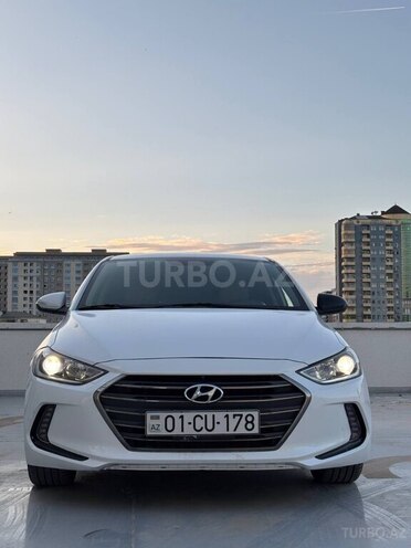 Hyundai Elantra 2018, 201,168 km - 2.0 л - Bakı