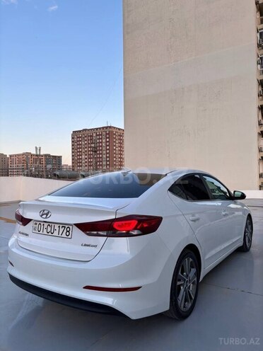 Hyundai Elantra 2018, 201,168 km - 2.0 л - Bakı