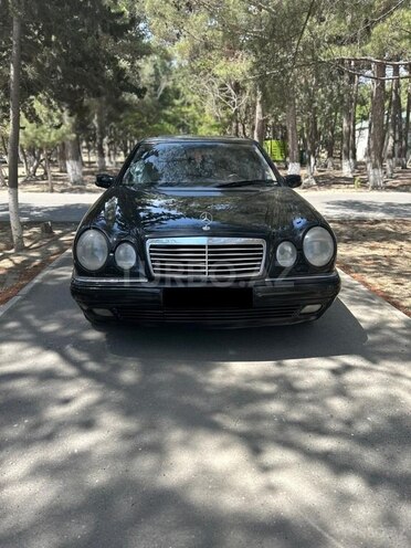 Mercedes E 280 1999, 345,376 km - 2.8 л - Xırdalan
