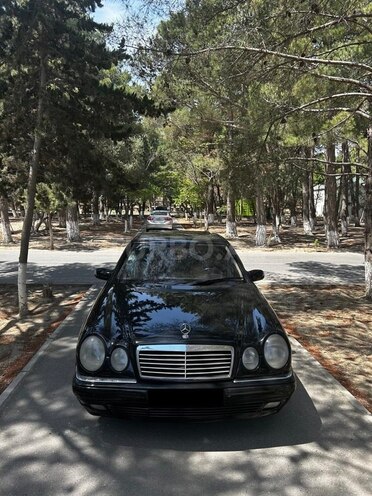 Mercedes E 280 1999, 345,376 km - 2.8 л - Xırdalan