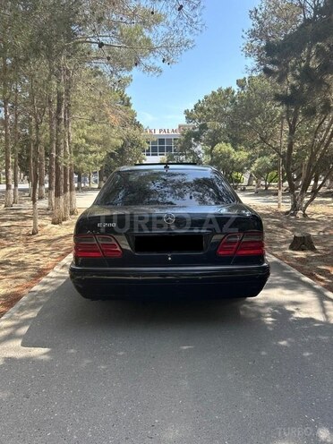 Mercedes E 280 1999, 345,376 km - 2.8 л - Xırdalan