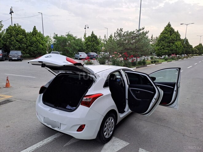 Hyundai i30 2014, 234,091 km - 1.4 l - Sumqayıt