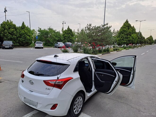 Hyundai i30 2014, 234,091 km - 1.4 l - Sumqayıt