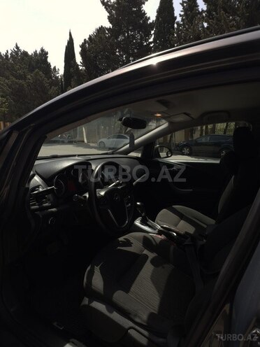 Opel Astra 2013, 164,000 km - 1.4 l - Bakı