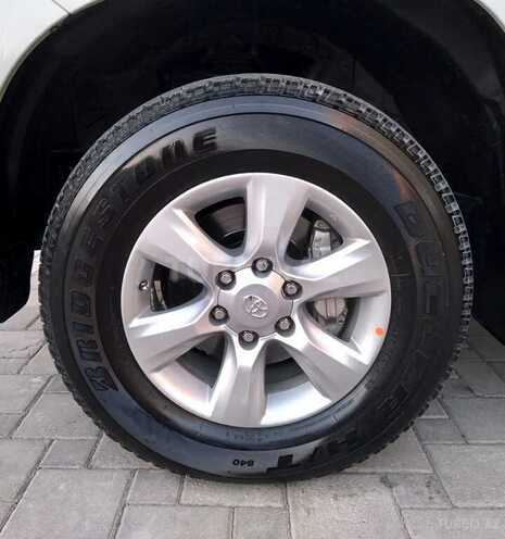 Toyota Land Cruiser Prado 2010, 185,000 km - 2.7 l - Bakı