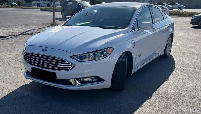 Ford Fusion (North America) 2018, 133,914 km - 2.0 l - Bakı