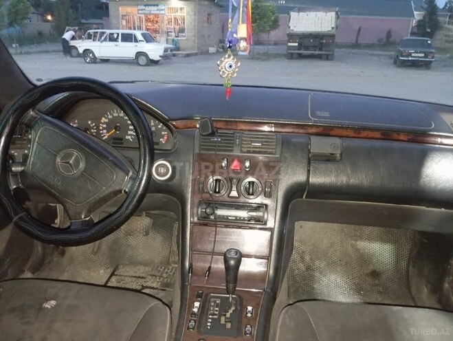 Mercedes E 220 d 1998, 200,000 km - 2.2 l - Tərtər