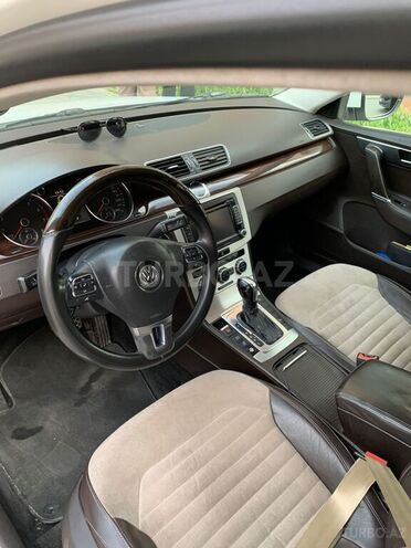 Volkswagen Passat 2012, 270,000 km - 2.0 l - Bakı