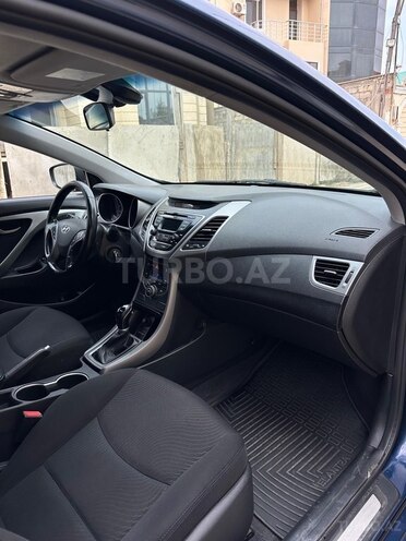 Hyundai Elantra 2015, 124,000 km - 1.8 l - Bakı