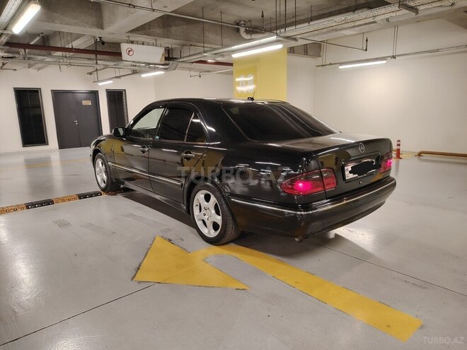 Mercedes E 320 2001, 301,000 km - 3.2 l - Gəncə