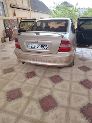 Opel Vectra 1997, 290,000 km - 1.8 l - Gəncə