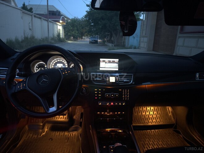 Mercedes E 220 2013, 210,000 km - 2.2 l - Bakı
