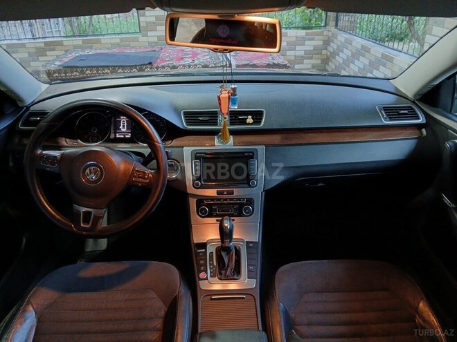 Volkswagen Passat 2012, 261,596 km - 1.8 l - Hacıqabul