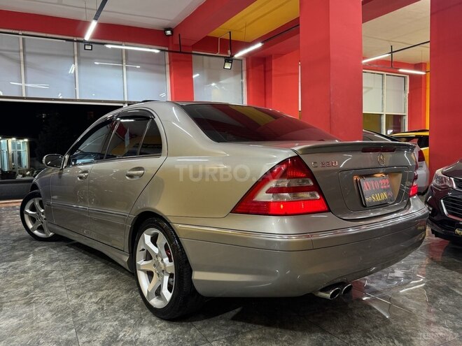Mercedes C 250 2006, 240,000 km - 2.5 л - Sumqayıt