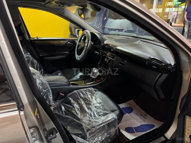 Mercedes C 250 2006, 240,000 km - 2.5 л - Sumqayıt