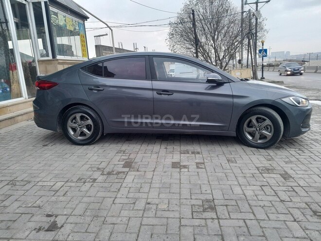 Hyundai Avante 2016, 105,355 km - 1.6 л - Mingəçevir
