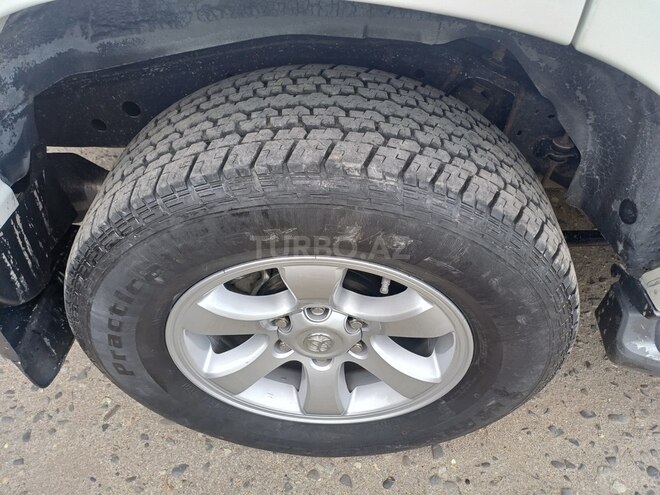 Toyota Land Cruiser Prado 2008, 245,000 km - 2.7 л - Bakı