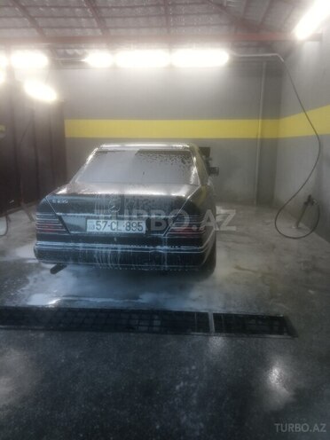 Mercedes E 230 1990, 100,000 km - 2.3 l - Gəncə