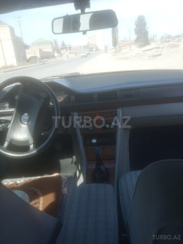Mercedes E 230 1990, 100,000 km - 2.3 l - Gəncə