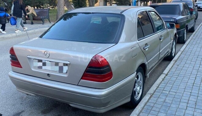Mercedes C 180 1995, 300,000 km - 1.8 л - Bakı