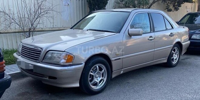 Mercedes C 180 1995, 300,000 km - 1.8 л - Bakı