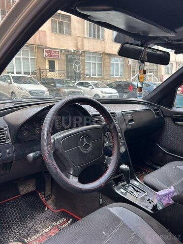 Mercedes C 180 1995, 300,000 km - 1.8 л - Bakı