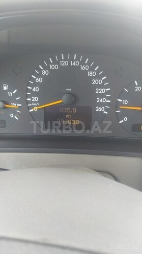 Mercedes E 270 2000, 393,000 km - 2.7 l - Neftçala