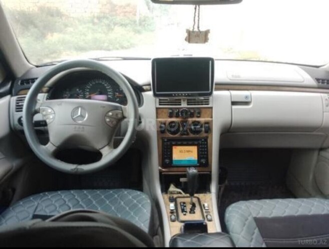 Mercedes E 270 2000, 393,000 km - 2.7 l - Neftçala