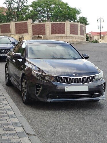 Kia K5-3