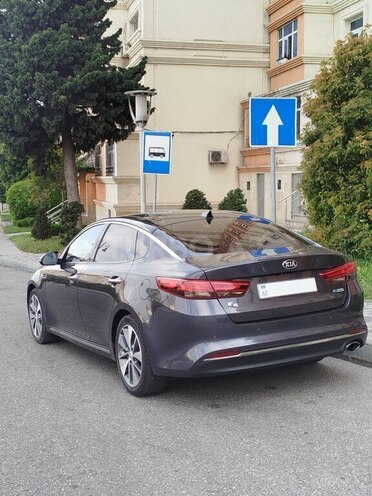 Kia K5-7