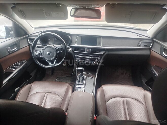 Kia K5-8