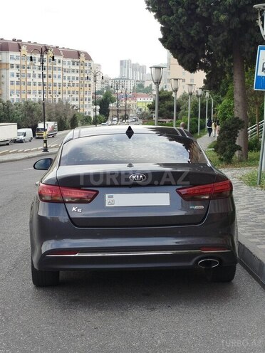 Kia K5-6