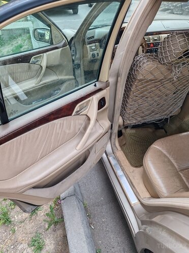 Mercedes E 220 d 2000, 279,758 km - 2.2 l - Bakı