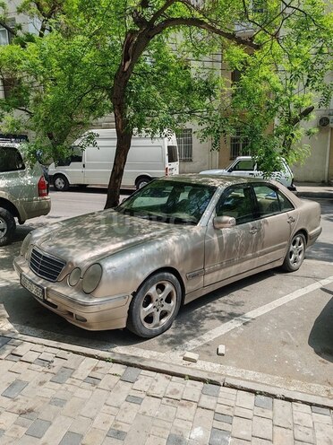 Mercedes E 220 d 2000, 279,758 km - 2.2 l - Bakı
