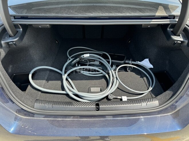 BMW i5 2023, 8,000 km - 0.0 l - Bakı