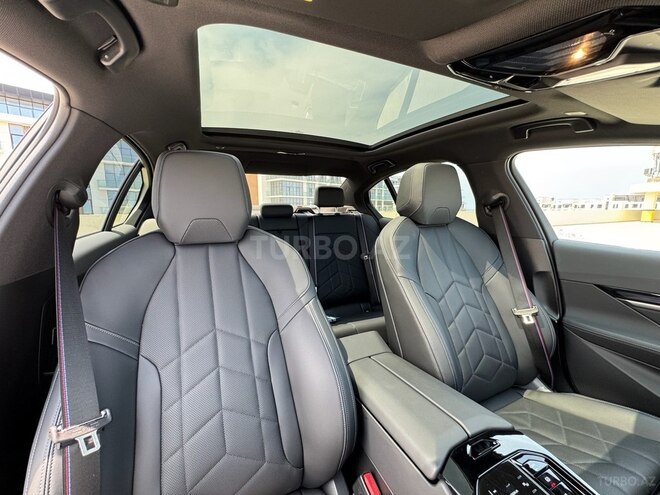 BMW i5 2023, 8,000 km - 0.0 l - Bakı