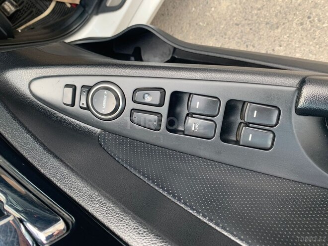 Hyundai Sonata-8