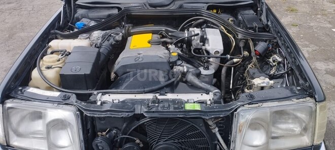 Mercedes E 220 1994, 400,000 km - 2.2 l - Şəki
