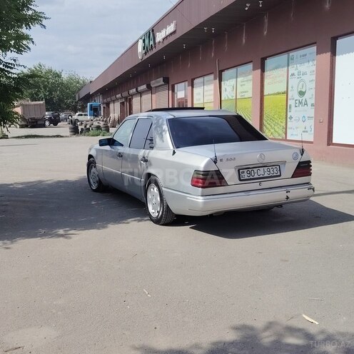 Mercedes E 200 1993, 220,000 km - 2.0 л - Bakı