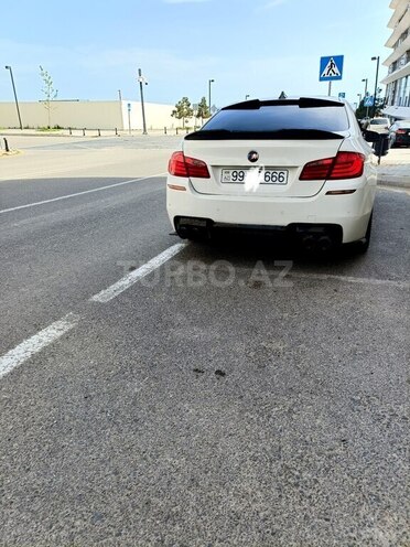 BMW 528 2011, 220,000 km - 3.0 л - Bakı