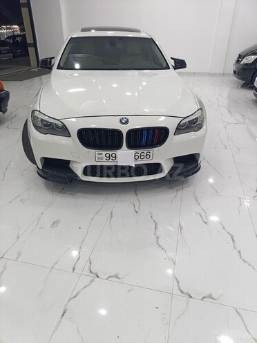 BMW 528 2011, 220,000 km - 3.0 л - Bakı