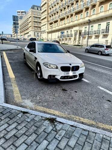 BMW 528 2011, 220,000 km - 3.0 л - Bakı