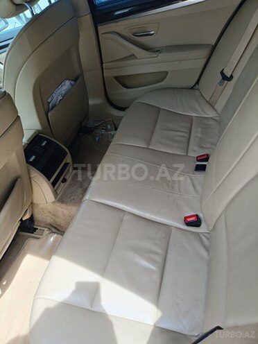 BMW 528 2011, 220,000 km - 3.0 л - Bakı