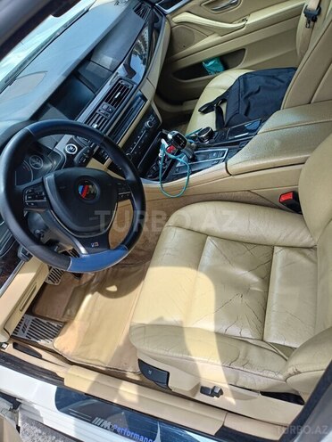 BMW 528 2011, 220,000 km - 3.0 л - Bakı