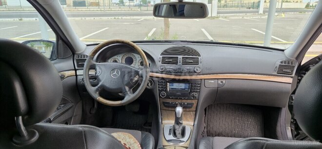 Mercedes E 270 2002, 283,000 km - 2.7 l - Bakı