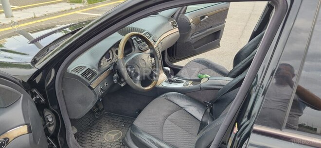 Mercedes E 270 2002, 283,000 km - 2.7 l - Bakı